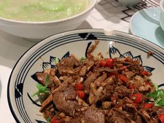 -丹江口渔村·湘味厨房(桃园店)