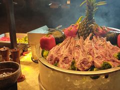 -亚龙湾希尔顿自助餐厅·海鲜·烧烤·沙滩BBQ·现场乐队