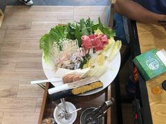 -樾餐厅泰式海鲜火锅(民歌湖店)