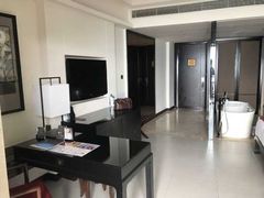 -三亚湾海居铂尔曼度假酒店