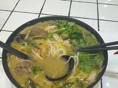 -肥汁米蘭香港米线(长宁来福士店)