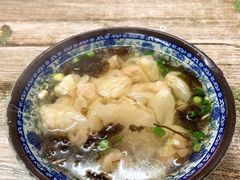 -无名氏宵夜小摊(祝家三姐妹馄饨店)