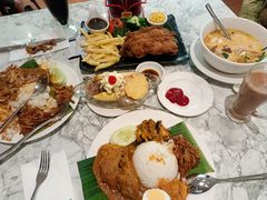 -关夫人餐厅(阳光广场店)