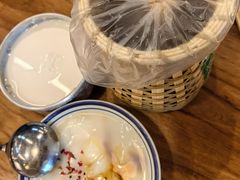 -云阿蛮云南生烫牛肉米线(奉贤路店)