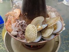 -一口猪海鲜浑锅·东北家常菜