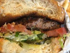 -The Habit Burger Grill 哈比特汉堡(复兴soho店)