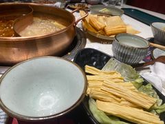 -牛村来人潮汕牛肉火锅(西单店)