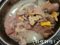 鸡什鸡红煲-巫记鸡饭店