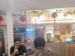 -毛辣果·贵州红酸汤牛肉火锅(西单店)