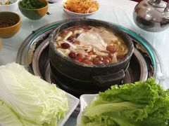 -南渝食府.墨脱石锅松茸鸡
