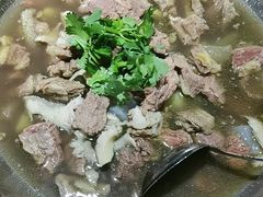 -大众跷脚牛肉馆·非遗传承单位(峨眉山店)