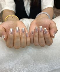 -花岐款式专研健康美甲沙龙