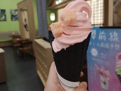 白桃樱花冰淇淋-無邪日式甜品(华润五彩城购物中心店)