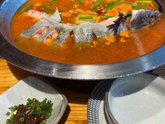 -野山舂·贵州现舂酸汤火锅(鸿通城店)