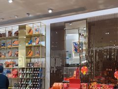 -VENCHI 闻绮(上海佛罗伦萨小镇店)