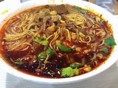 -崇州余荞面(落虹桥店)