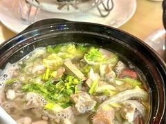-闫家驴肉老店(华电一校店)