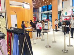 -lululemon(比斯特购物村店)