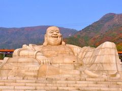 -蟒山国家森林公园天池停车场