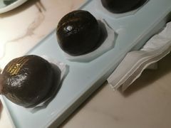 黑金流沙包-韵秋荷(宝山龙湖天街店)