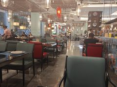 -梅园国际大酒店·自助餐厅(光明港店)