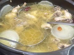 -濠轩阁特色生蚝火锅(水湾路店)