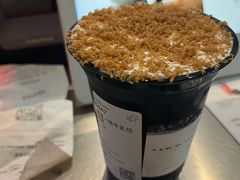 -喜茶(上海淮海中路渔阳里店)
