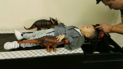点击看大图 今天享受了左拥右抱的帝王般的洗头待遇……-小咖儿童理发(晶采大厦店)
