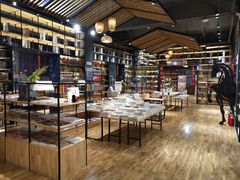 -新华书店(解放中路店)