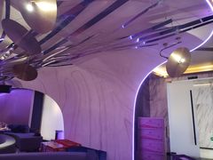 -密苏里·吖咪KTV火吧