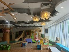 -乐融婴幼儿成长中心(四季青校区)