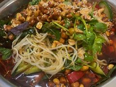 -周良天山牛杂城(天山路总店)