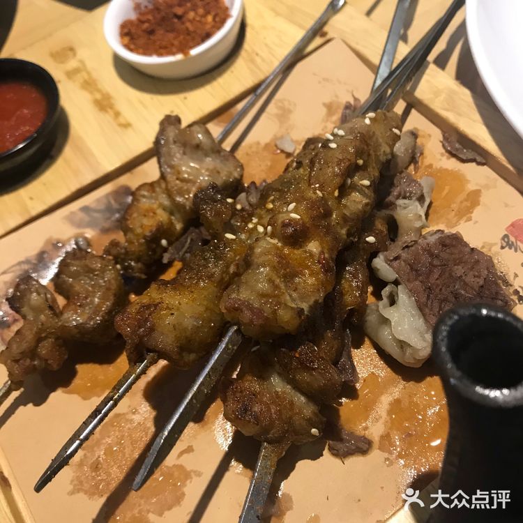 早知唔点第二个汤，烤羊肉烤羊腿都系甘啦