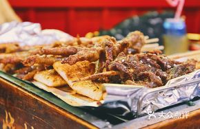 Charcoal-grilled Fresh Oxtail Skewers (3 pieces)