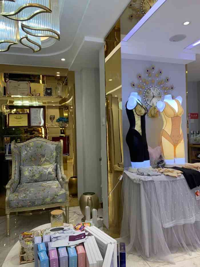 萝蔓美颜科技美肤中心(金融街店)-"因为工作原因刚来到金融街上班儿几