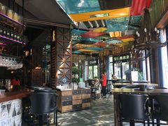 -爱啤精酿·民谣酒馆(滨江店)