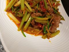 -万重锦·人文川菜馆(骡马市店)