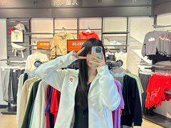 -百年港湾奥特莱斯(香炉礁店)