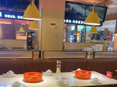 -小鱼小牛(世欧广场店)