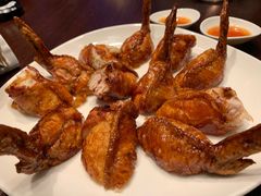 鲜虾胶酿脆皮鸡翅-港丽餐厅(高德置地店)
