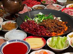 -沸炉重庆老火锅(军事博物馆店)