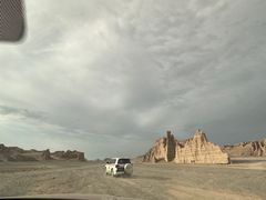 -哈密雅丹大海道景区