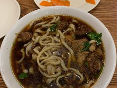 -清真吴记门钉肉饼·喜多利