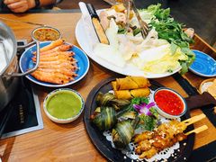 -樾餐厅泰式海鲜火锅(民歌湖店)