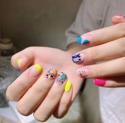 -悦指间美甲美睫