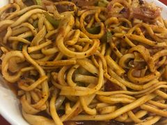 -牛一嘴·兰州牛肉面·大盘鸡(财富中心店)