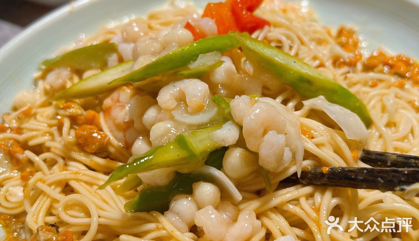 🤨他们家的独家美食—梭子蟹粉面