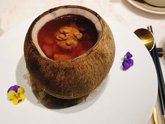 椰子八宝鸡汤-闻见中国海南菜(K11店)