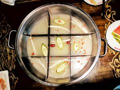 -吾悦广场(南京鼓楼店)