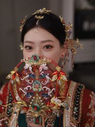 -艾米丽婚纱礼服